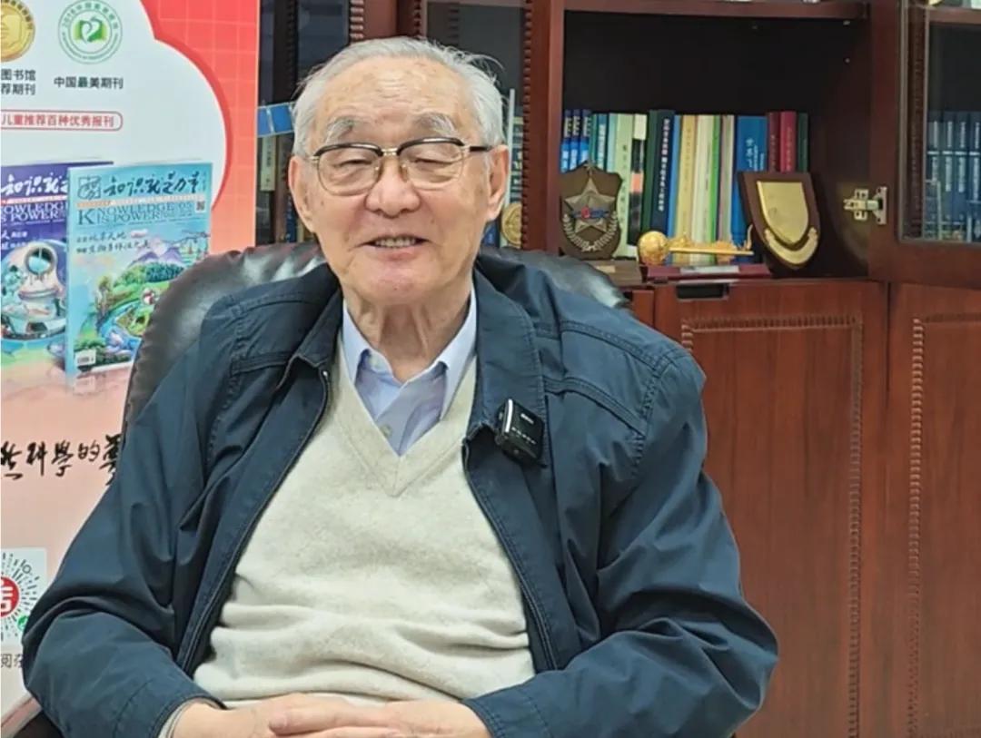 栾恩杰院士给厦门市槟榔小学的科学小记者们回信啦！|“读《知识就是力量》给科学家写信”优秀书信作品选登（第十四期）